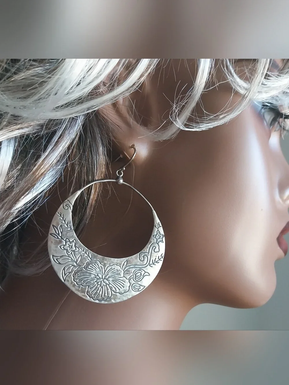 Sterling Silver Floral Crescent Hoop Earrings - Women Jewelry - Picture 2 of 8